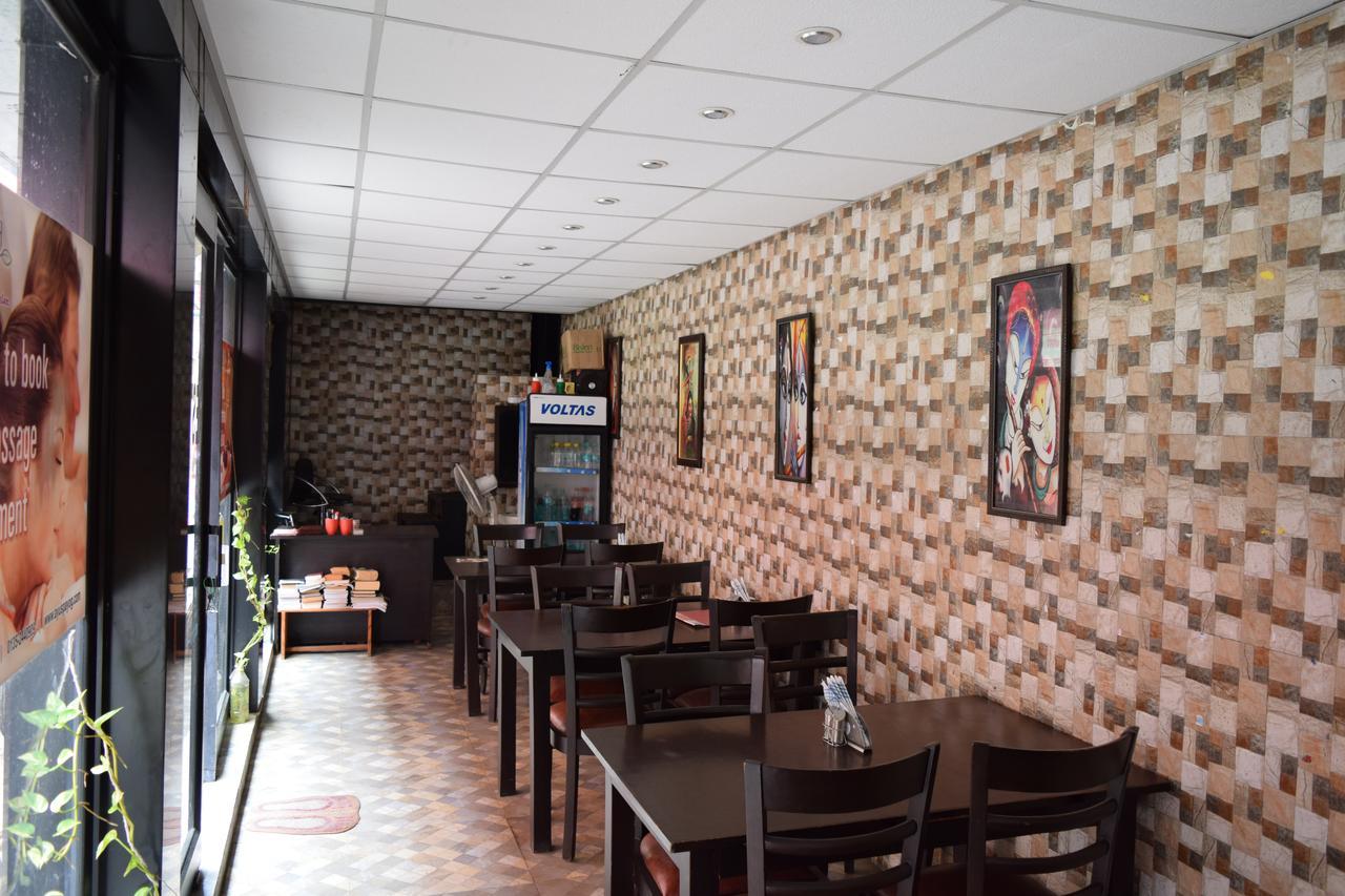 拉吉宫酒店 Rishīkesh 外观 照片